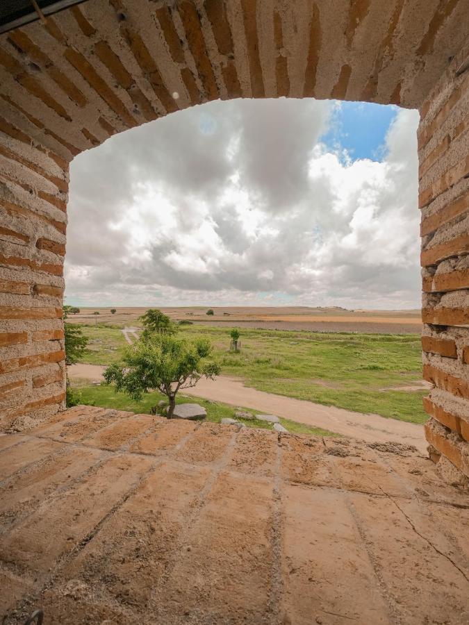 La Casa Del Buho Villa Santa Maria la Real de Nieva Buitenkant foto