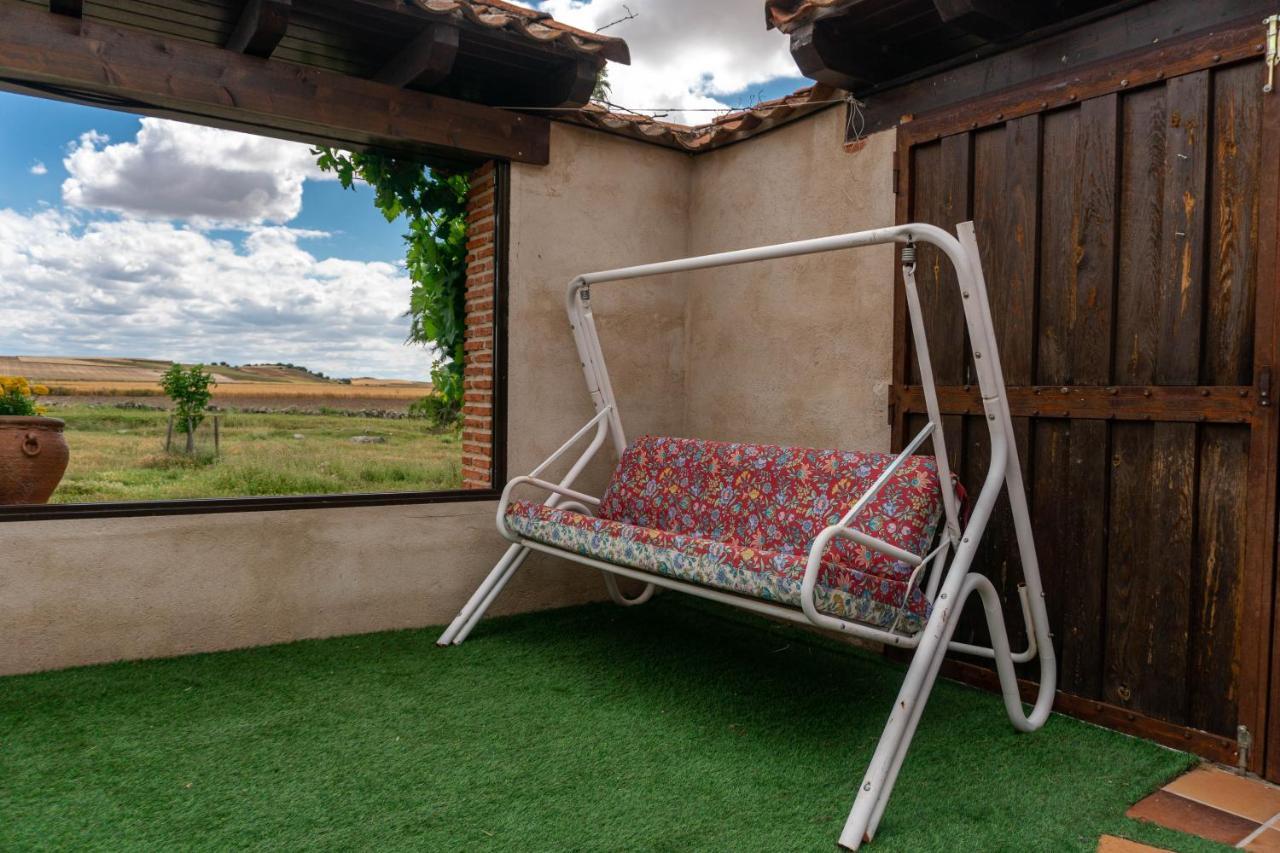 La Casa Del Buho Villa Santa Maria la Real de Nieva Buitenkant foto